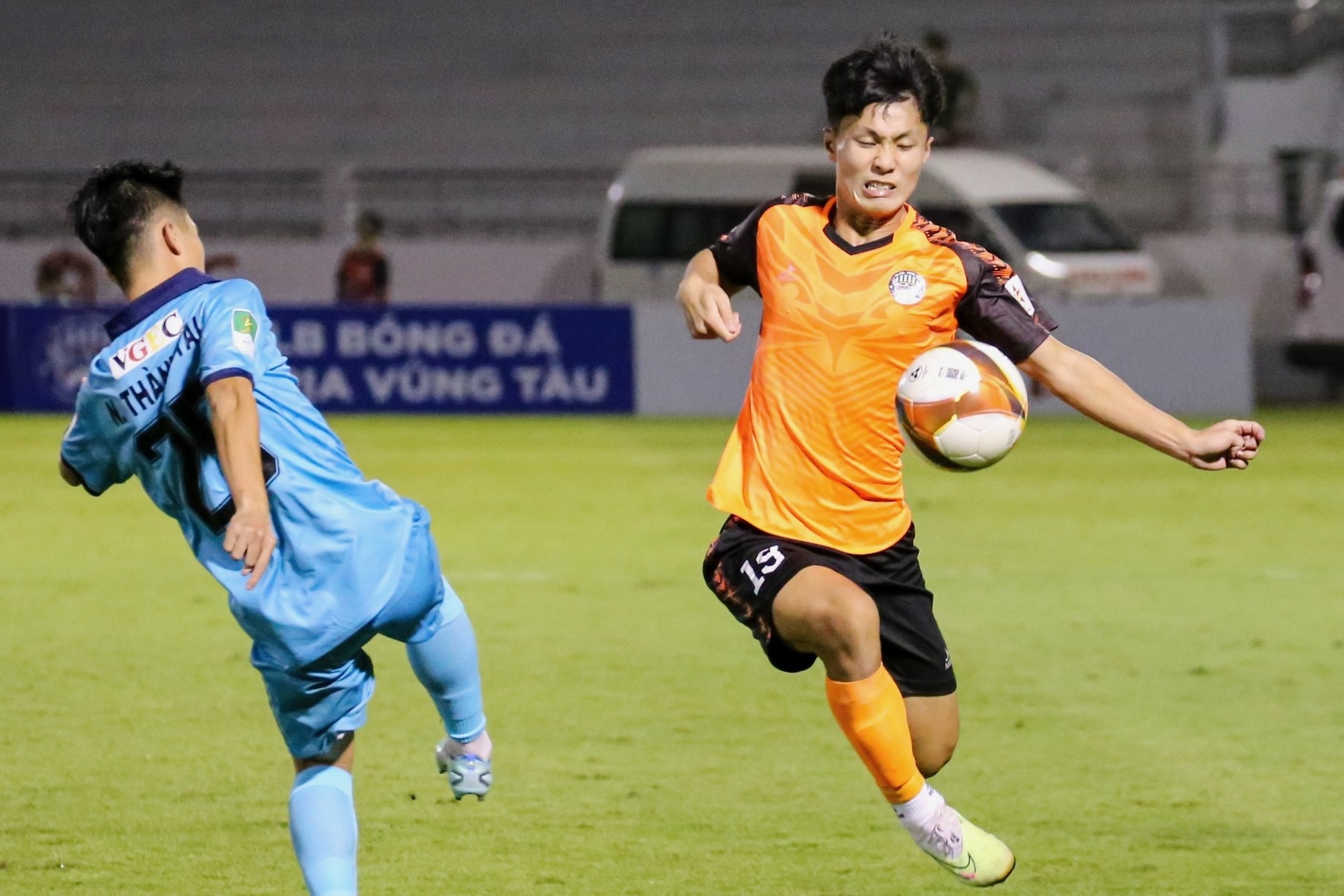 Trong tai khien doi bong cua Thanh Luong that bai o giai hang Nhat hinh anh