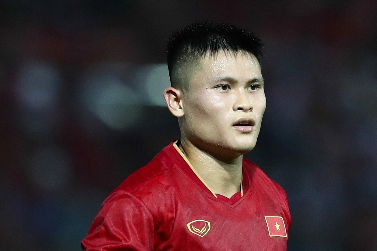 Tuyen Viet Nam va nghich ly Qua bong vang hinh anh