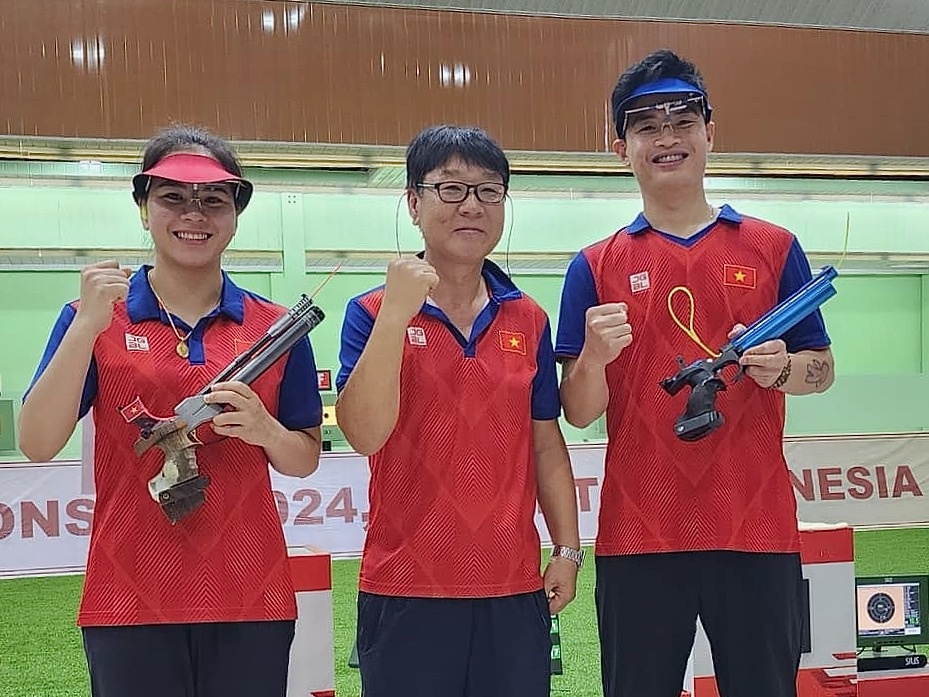 Pham Quang Huy, Trinh Thu Vinh gianh HCV giai chau A hinh anh