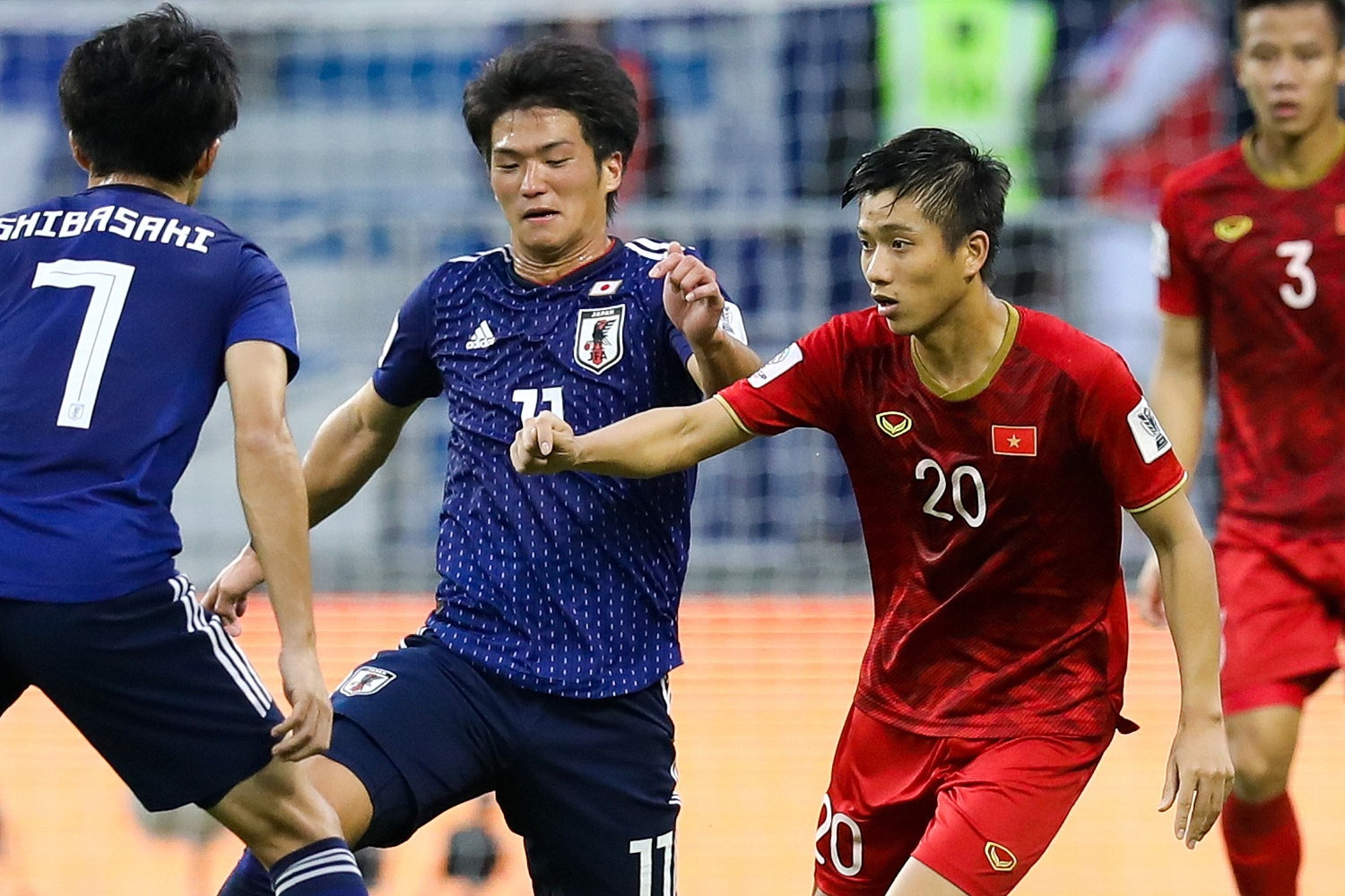 Khac biet bong da Viet Nam va Nhat Ban hinh anh