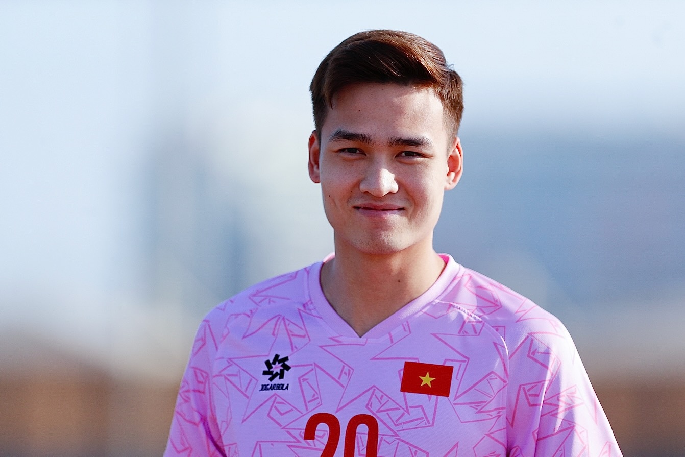 Bui Hoang Viet Anh nhin thay diem yeu cua Indonesia hinh anh