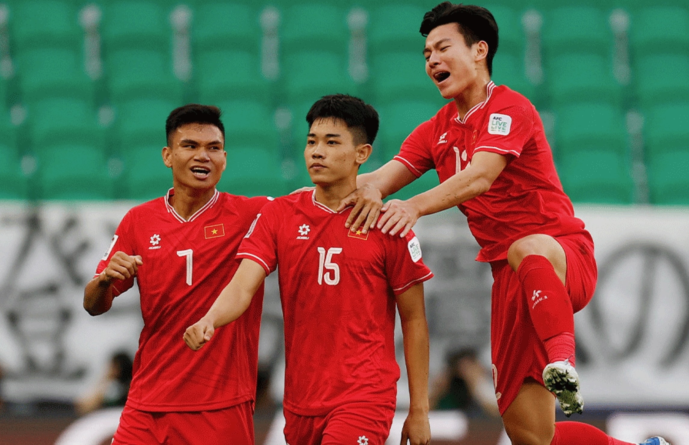 Truong hop ky la cua Dinh Bac truoc tuyen Nhat Ban hinh anh