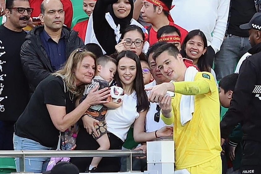 Nguyen Filip tiec nuoi sau tran thua Nhat Ban hinh anh