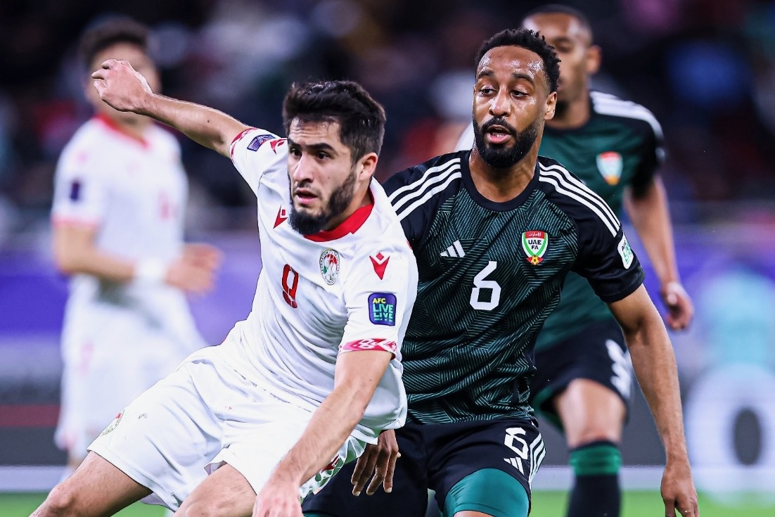 Highlights Tajikistan 1-1 UAE: Chien thang lich su hinh anh