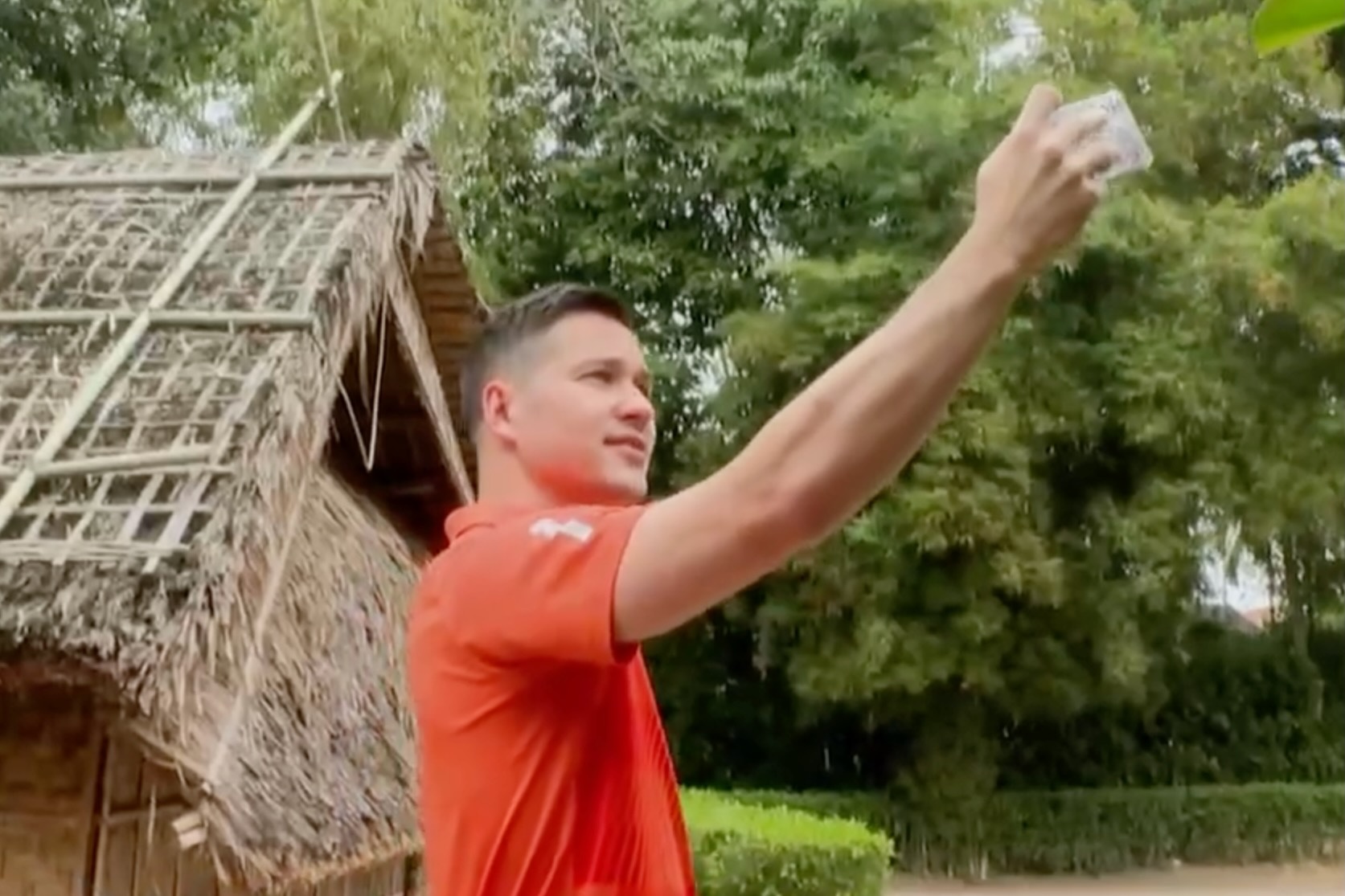 Nguyen Filip, Kiatisuk tham que Bac hinh anh