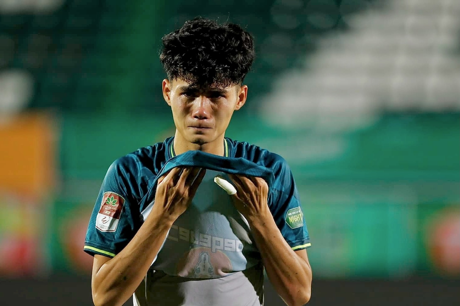 HAGL tiep tuc chim trong khung hoang hinh anh