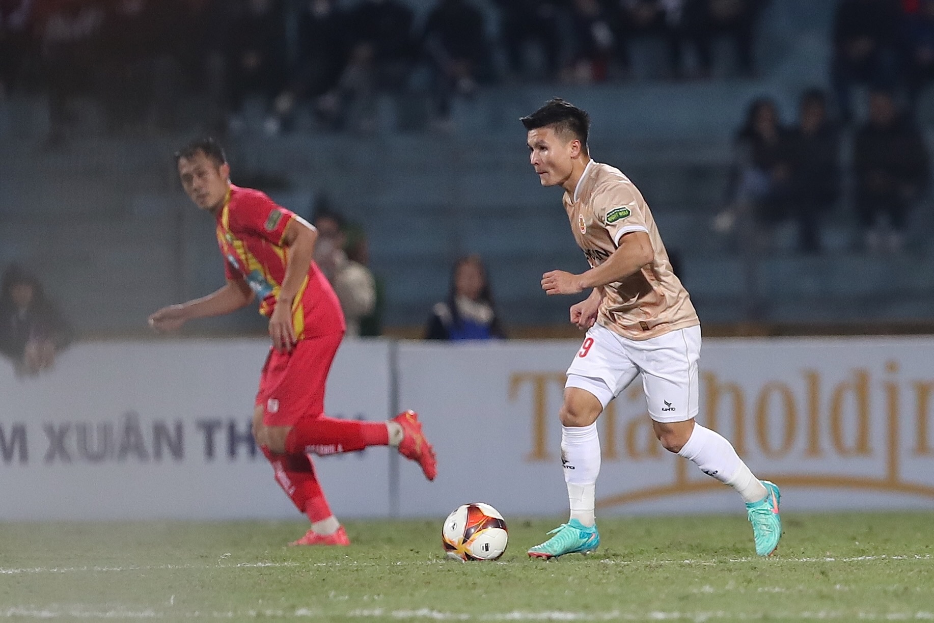 Quang Hai Viet Anh V.League anh 1