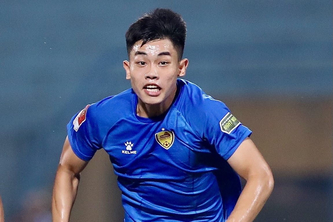 CLB Ha Noi chieu mo Dinh Bac hinh anh