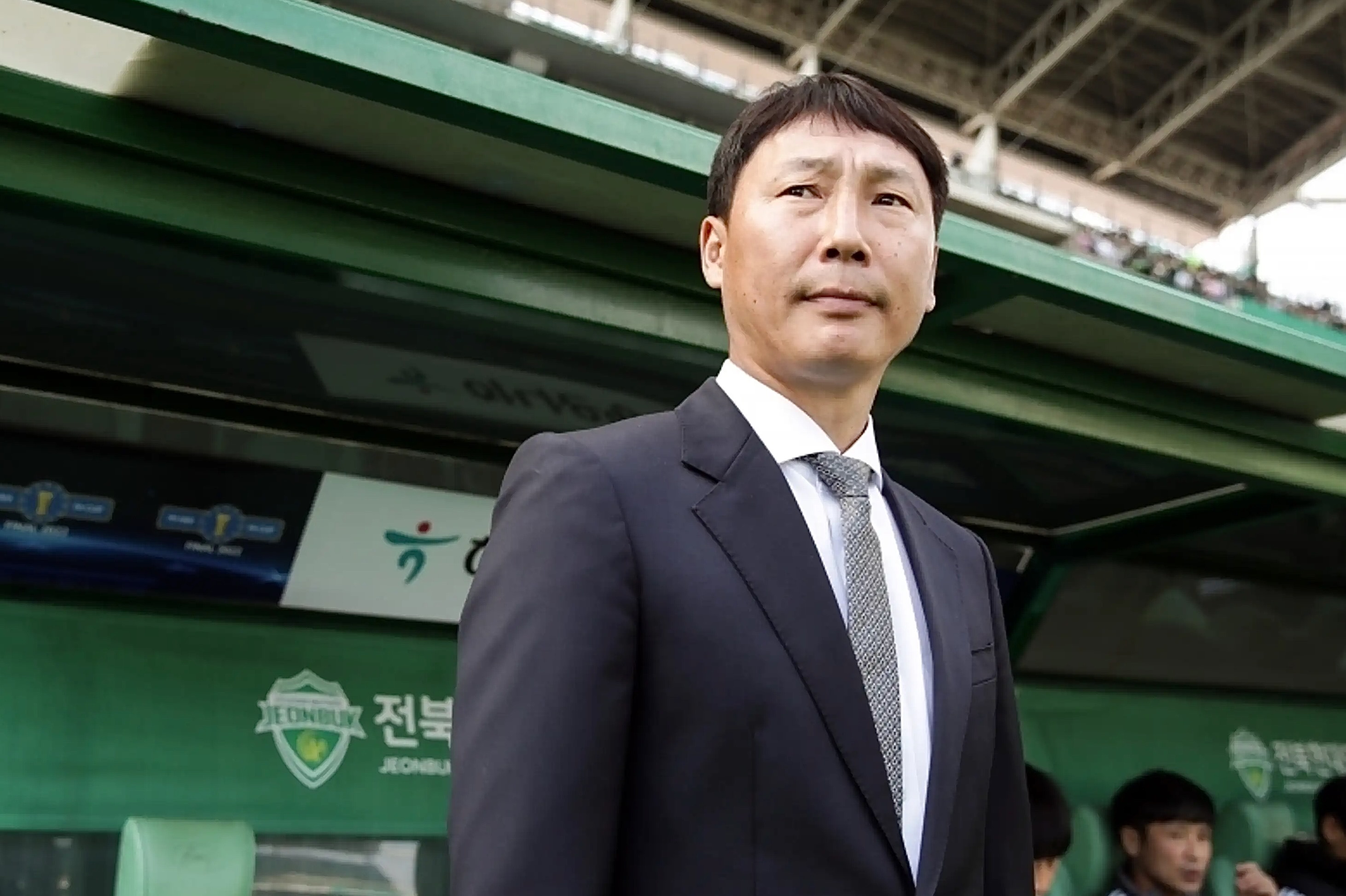 Tai nang cua HLV Kim Sang-sik va hy vong cho tuyen Viet Nam hinh anh