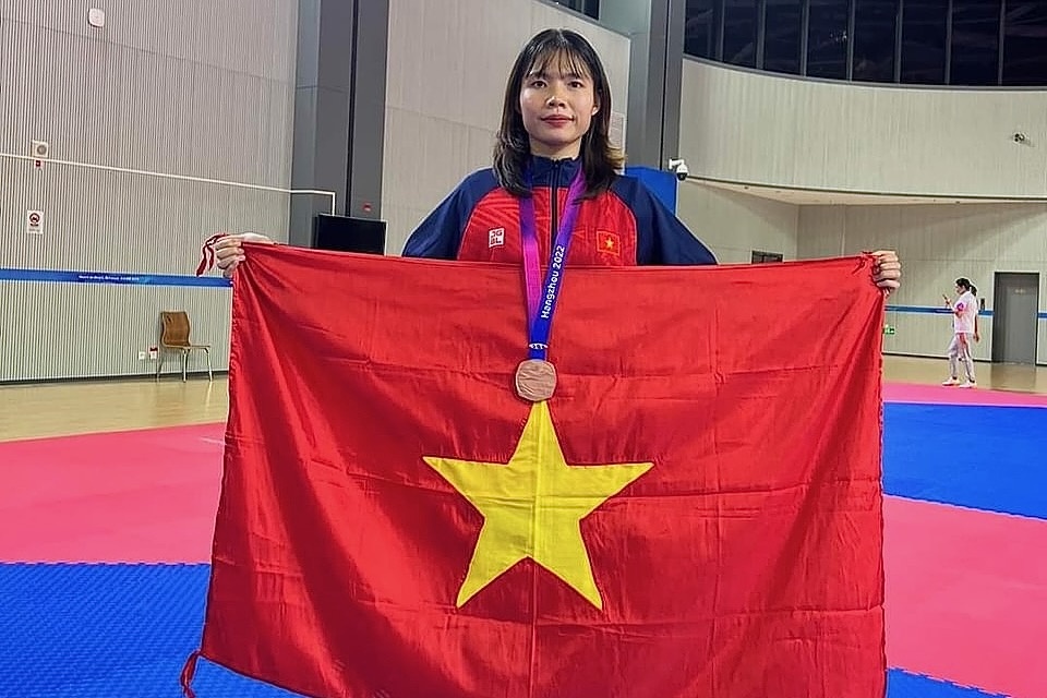 Bac Thi Khiem gianh HCV chau A cho tuyen taekwondo Viet Nam hinh anh