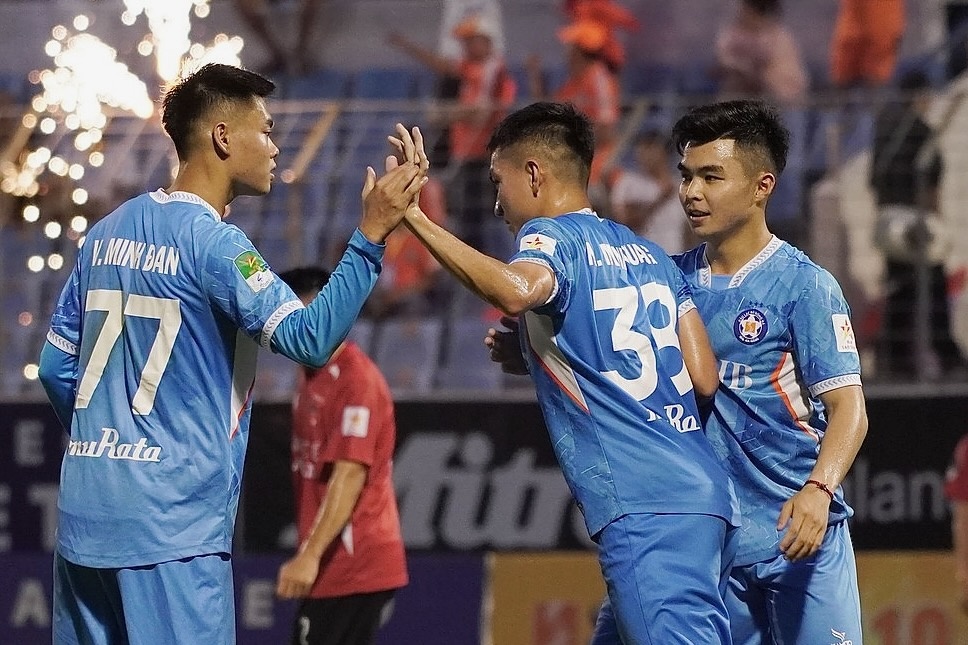 Da Nang tro lai V.League hinh anh