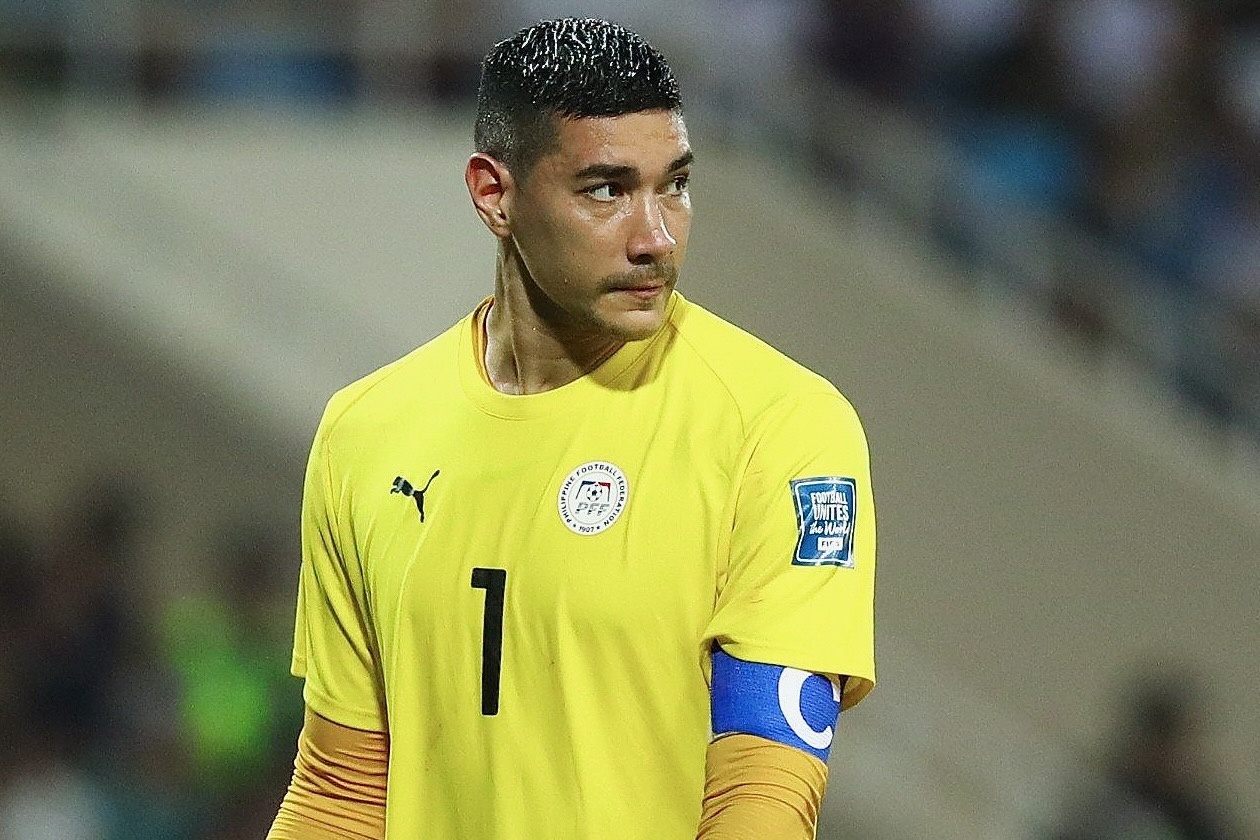 Neil Etheridge: 'Le ra Philippines giai quyet tran dau ngay hiep 1' hinh anh