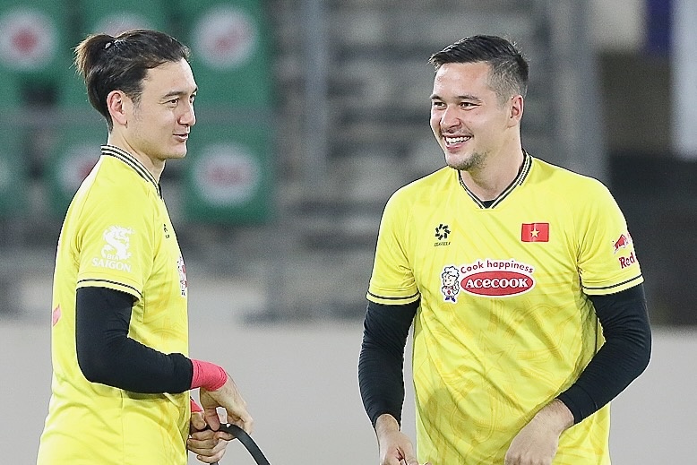 Tuyen Viet Nam dau Iraq: Nguyen Filip lay suat cua Dang Van Lam? hinh anh