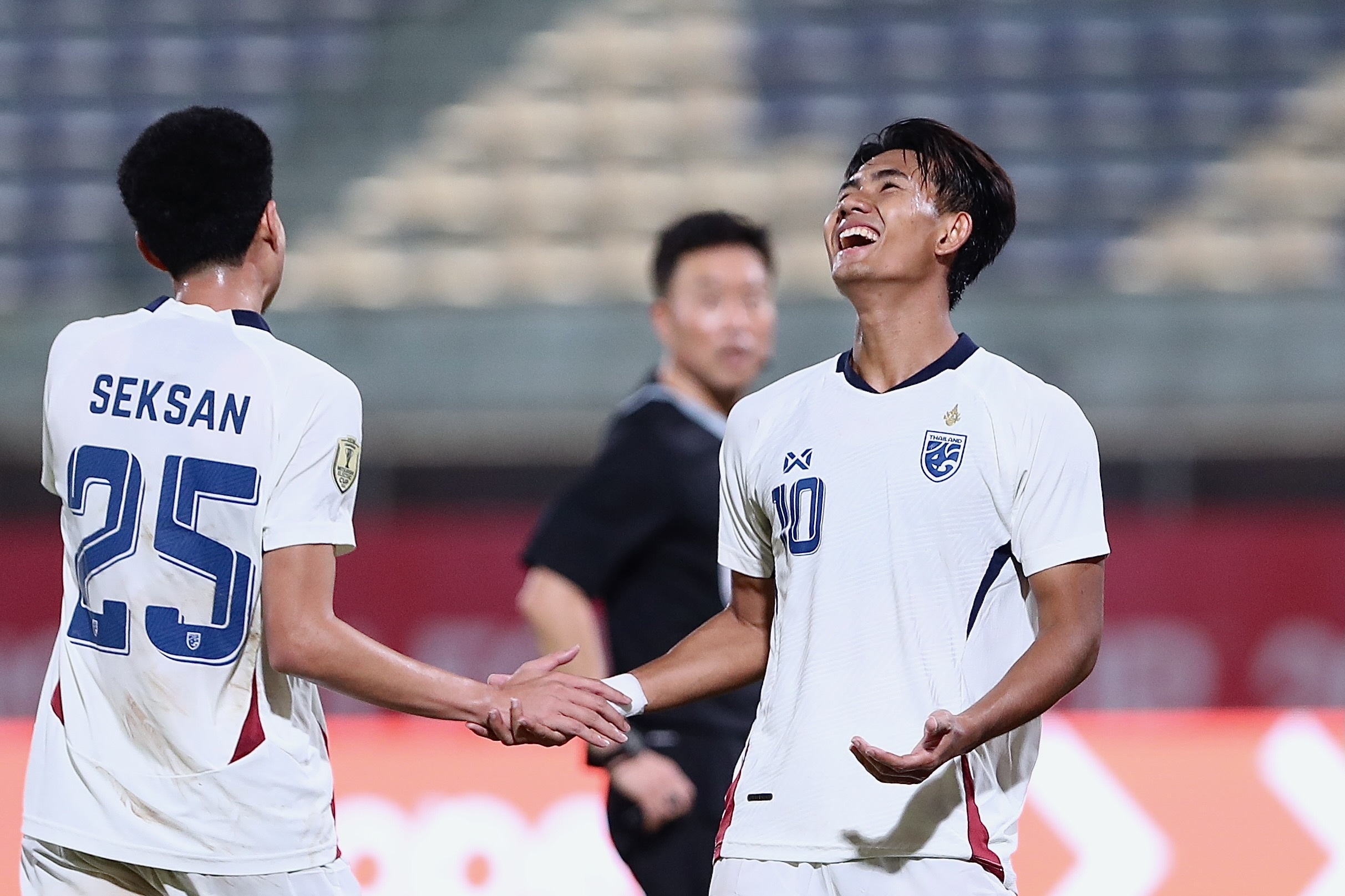 suphanat mueanta anh 10