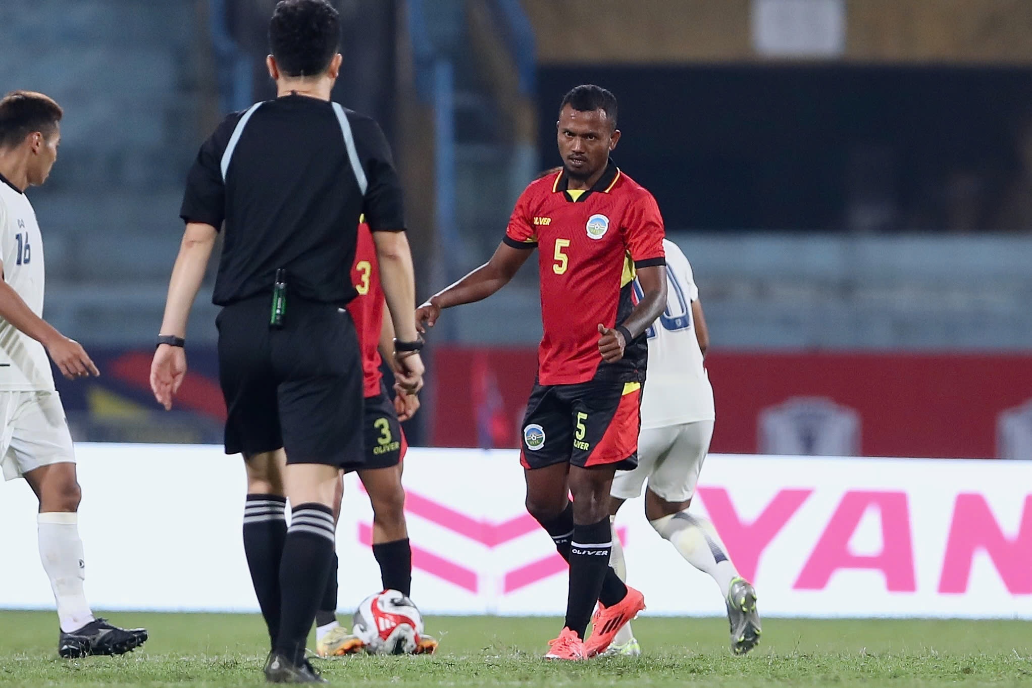 suphanat mueanta anh 6