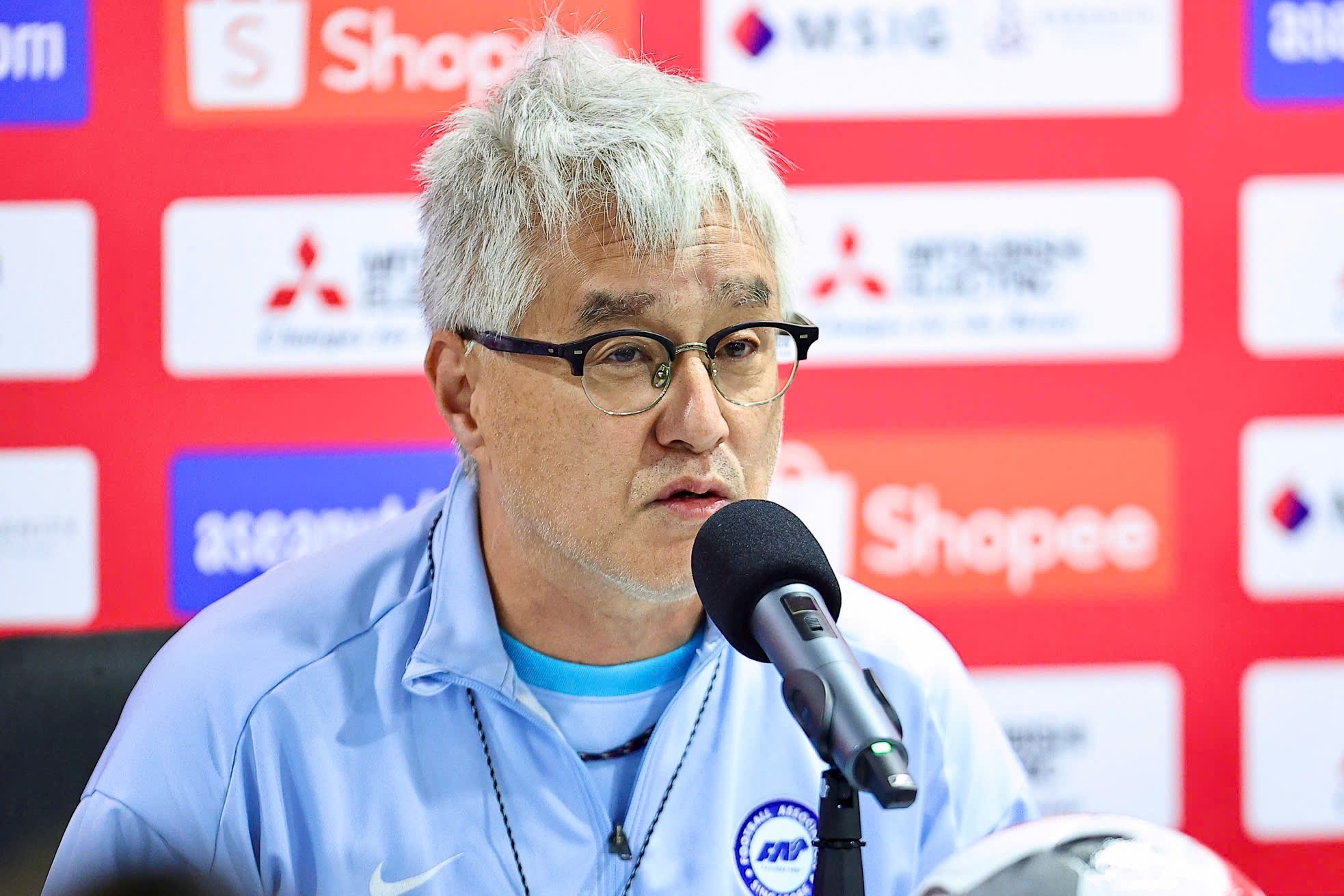 HLV tuyen Singapore khong ngan Xuan Son hinh anh