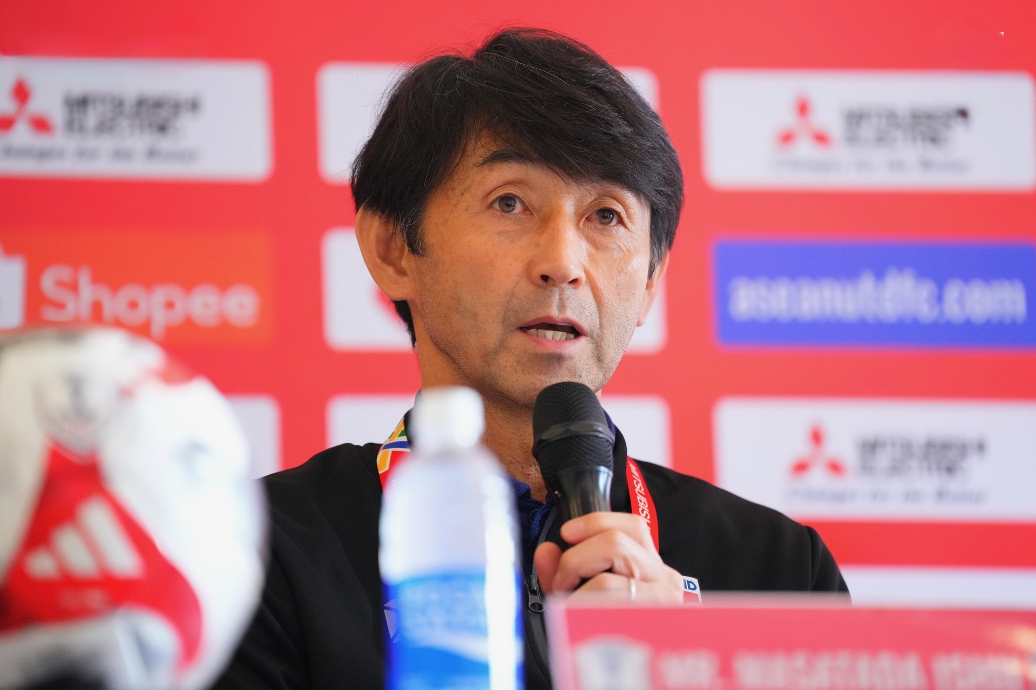 HLV tuyen Thai Lan muon thang ca hai tran chung ket hinh anh