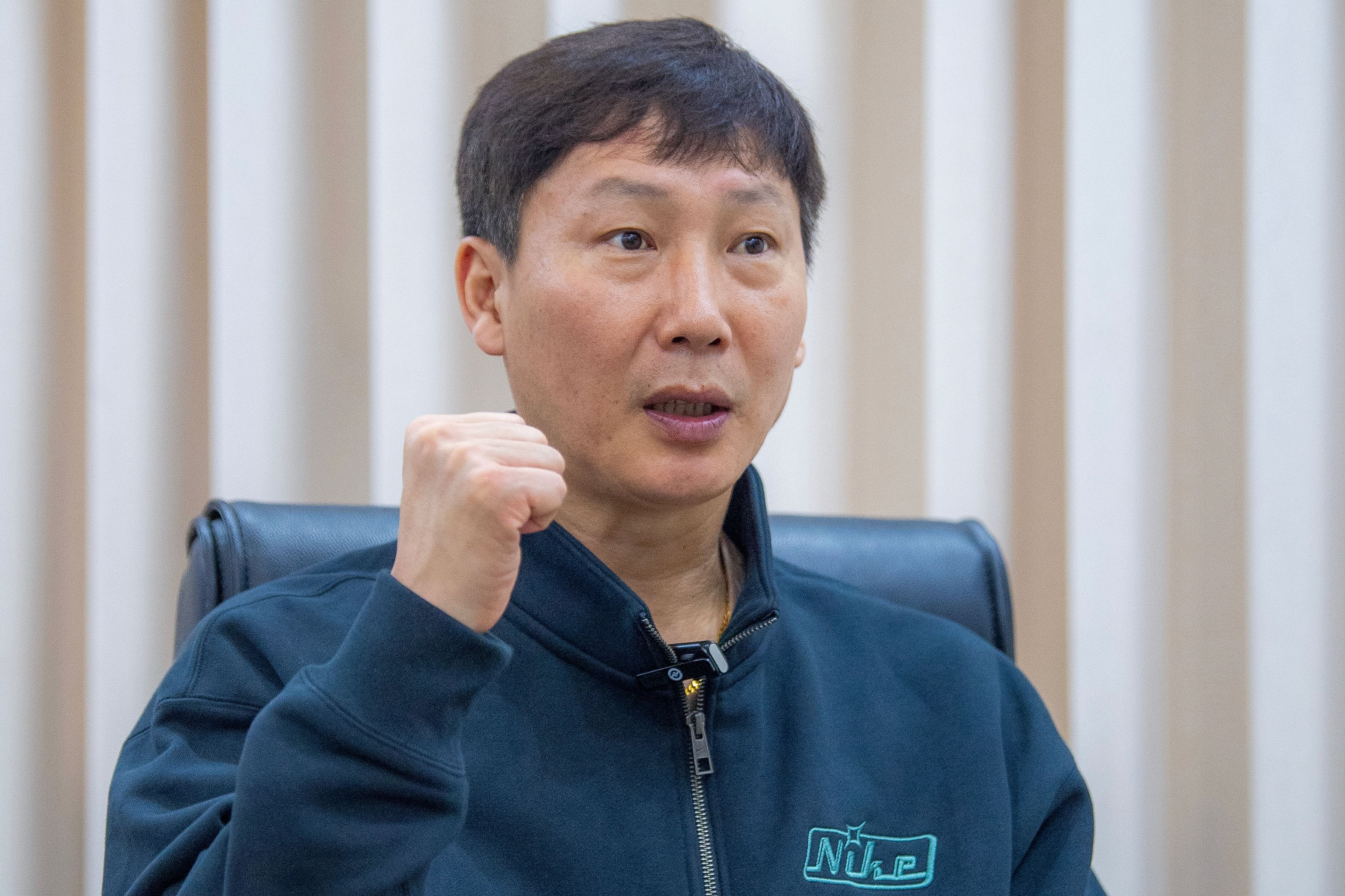 HLV Kim: Toi san sang goi Hendrio va Jason Quang Vinh len tuyen hinh anh