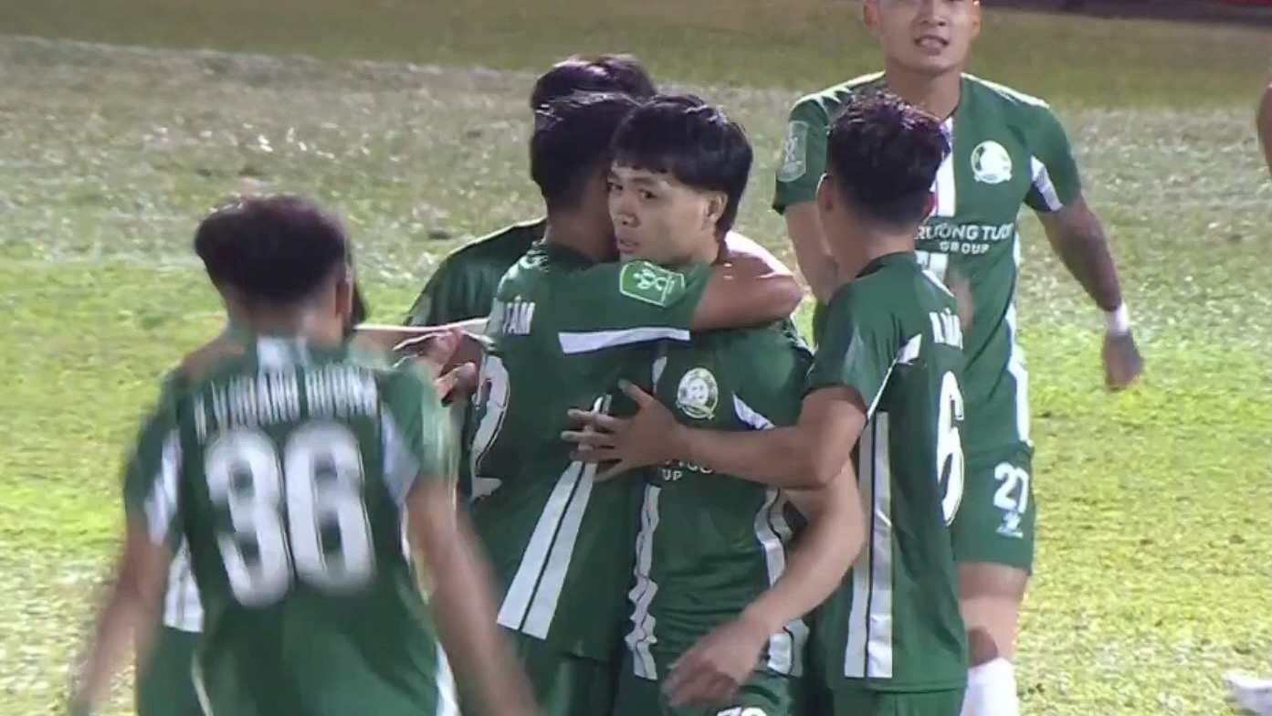 Cong Phuong trung phat sai lam cua HAGL hinh anh