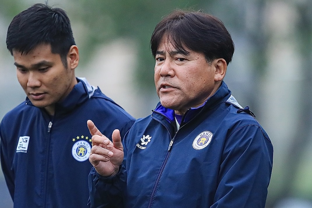 Ha Noi FC khien V.League ngo ngang vi loat giai thuong hinh anh