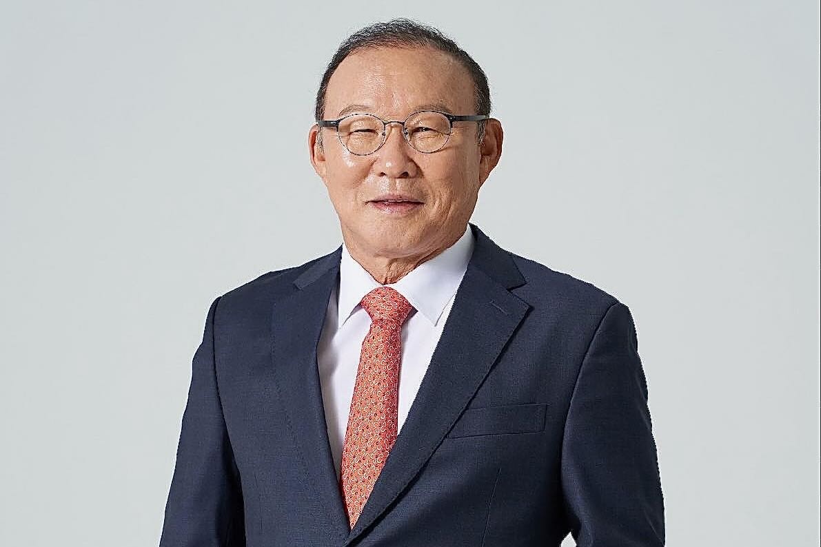 Troussier chuc mung ong Park Hang-seo hinh anh