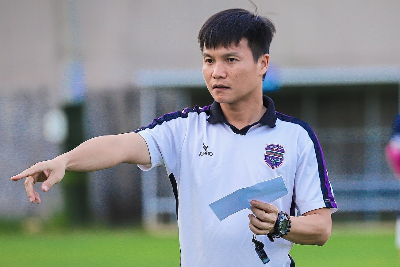 HLV CLB Binh Duong tu chuc sau tran thua Ha Noi hinh anh