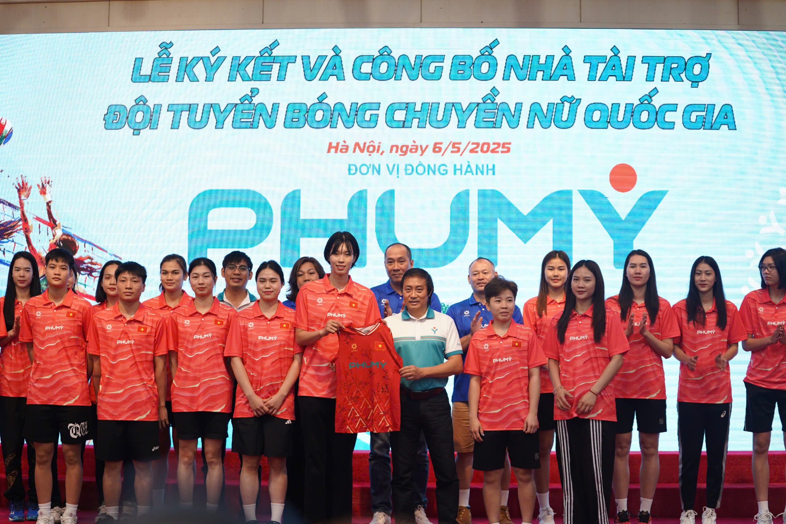 bong chuyen anh 1