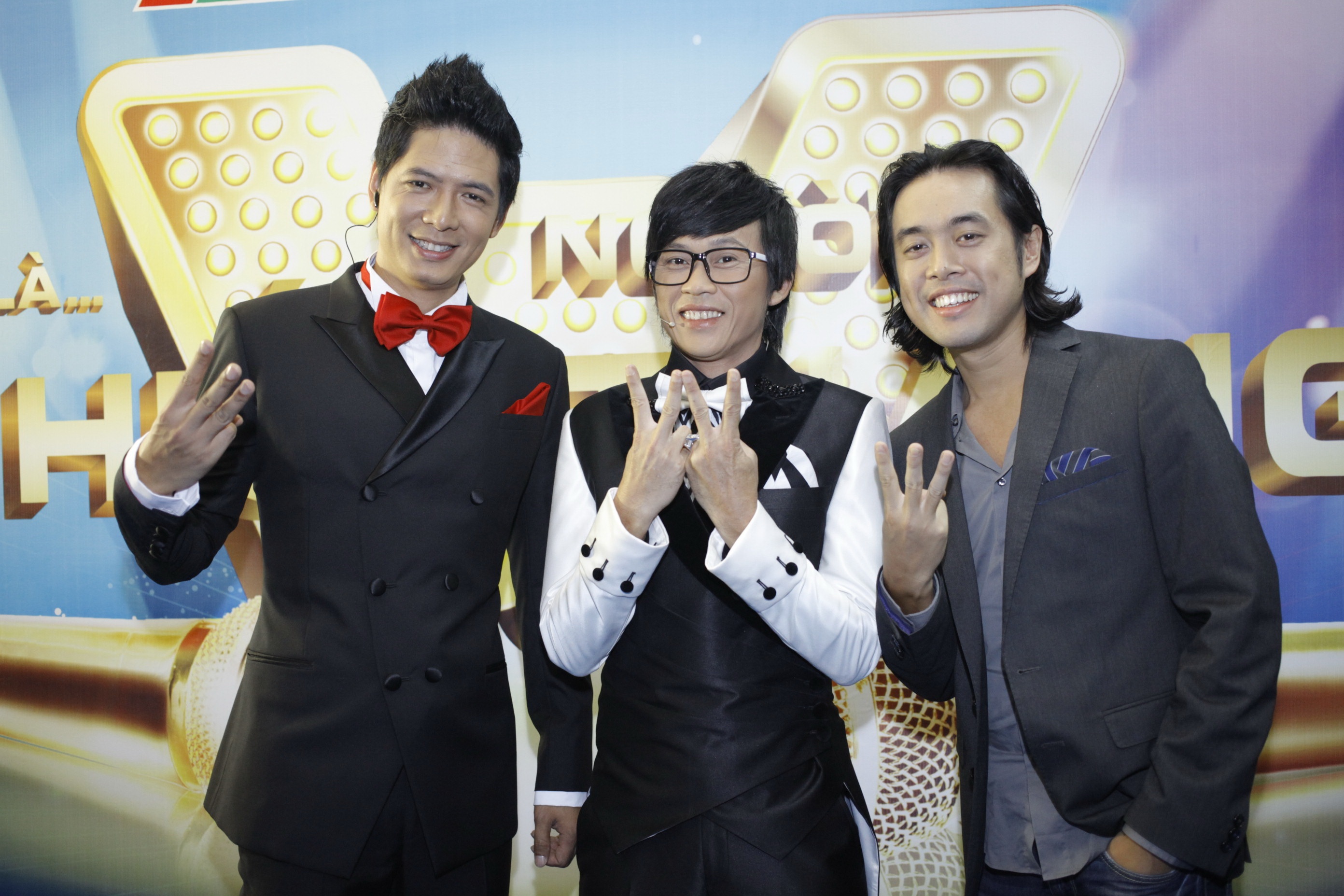 Hoai Linh, Binh Minh tao dang xi-tin trong hau truong hinh anh