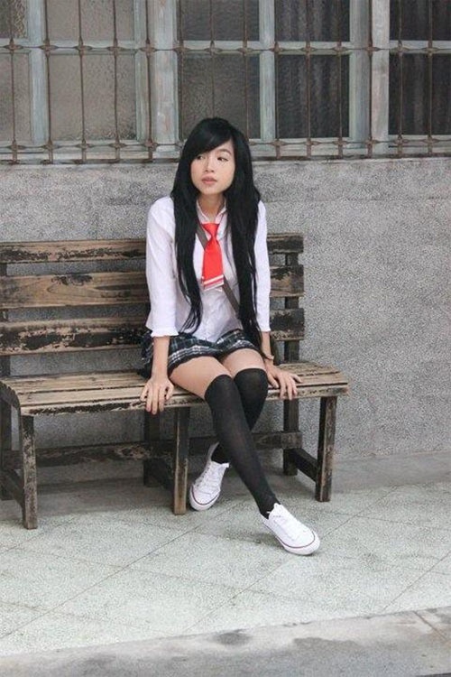 Elly Tran de thuong mac dong phuc hoc sinh hinh anh