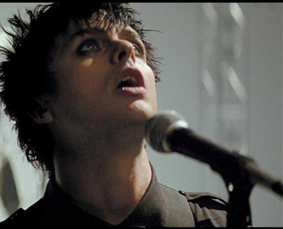 Noi buon an giau trong ca khuc noi tieng nhat thang 9 hinh anh