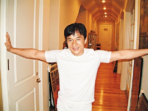 Biet thu dat vang trieu do cua sieu sao Thanh Long hinh anh