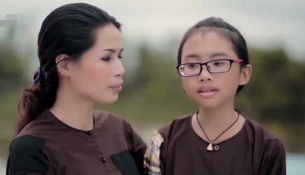 MV dau tay cua Phuong My Chi 'gay bao' tren BXH Zing hinh anh