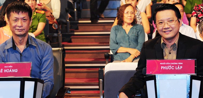 Khan gia vo tay tan thuong khi Le Hoang bi 'da xoay' hinh anh