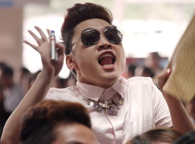 Don Nguyen ke chuyen nho doi khi lam 'bong lo trang diem' hinh anh