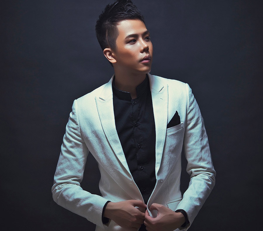 Trinh Thang Binh chi nua ty cho show moi hinh anh