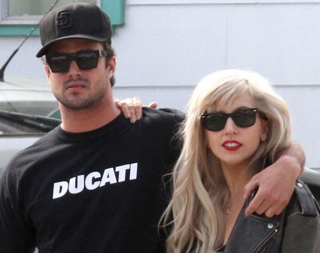 Lady Gaga: 'Ban trai toi la nguoi lap di tiem an' hinh anh