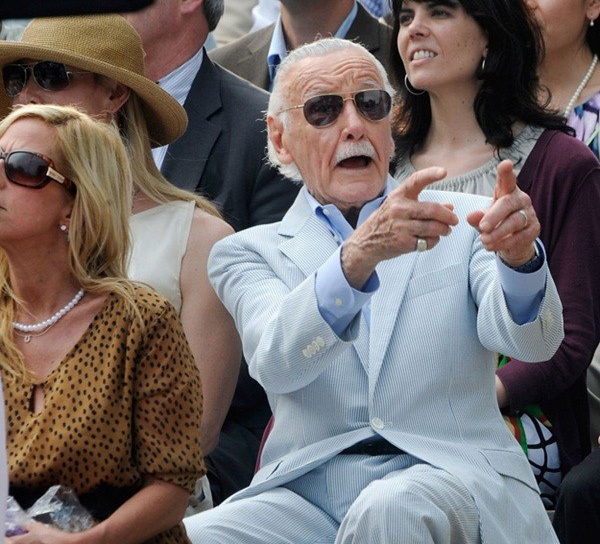 'Bat qua tang' cha de anh hung Marvel trong phim bom tan hinh anh