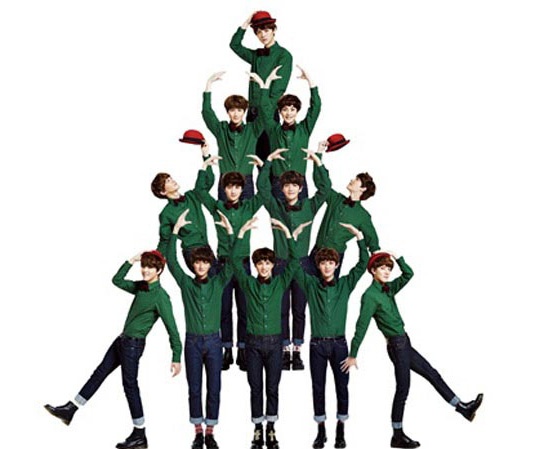 Fan EXO buc tuc vi than tuong bi SM 'phan biet doi xu' hinh anh