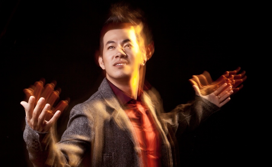 Ho Trung Dung dien trai va day ao mong voi nhac xuan hinh anh