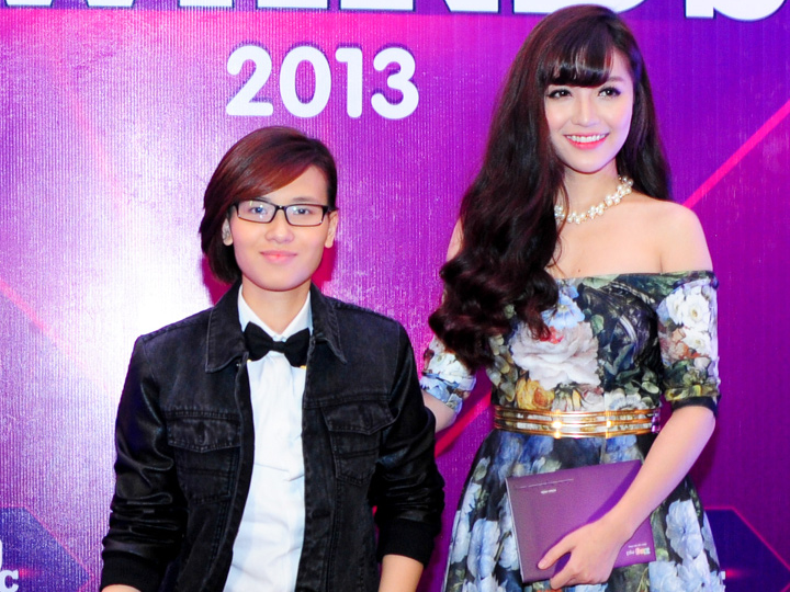 Dan hot boy, hot girl noi bat tren tham do ZMA hinh anh