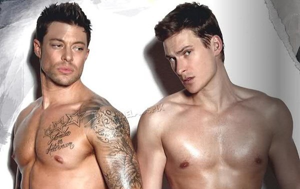 Thanh vien nhom Blue thua nhan tung quan he voi dan ong hinh anh