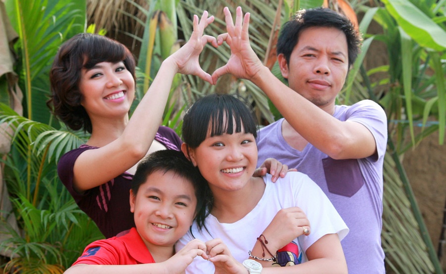 Le Khanh nen duyen vo chong voi Thai Hoa tren phim hinh anh