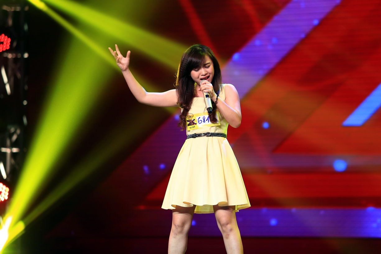 Hà Thị My đã làm giám khảo lo lắng khi chọn ca khúc Yêu mình anh, từng được Thu Minh trình diễn. Còn khá run rẩy nhưng cô gái trẻ hoàn thành tiết mục khá trôi chảy nhờ giọng hát tốt. Mặc dù thừa nhận khả năng của Hà Thị My nhưng Hà Hồ không thích sự bắt chước của cô. “Tôi đứng hình vì lo sợ khi em hát bài này vì nó quá khó. Em hát tốt nhưng em bị ảnh hưởng quá nhiều Thu Minh. Thật khó để em trở thành nhân tố bí ẩn. Em có quãng rộng nhưng hãy là chính mình”. 