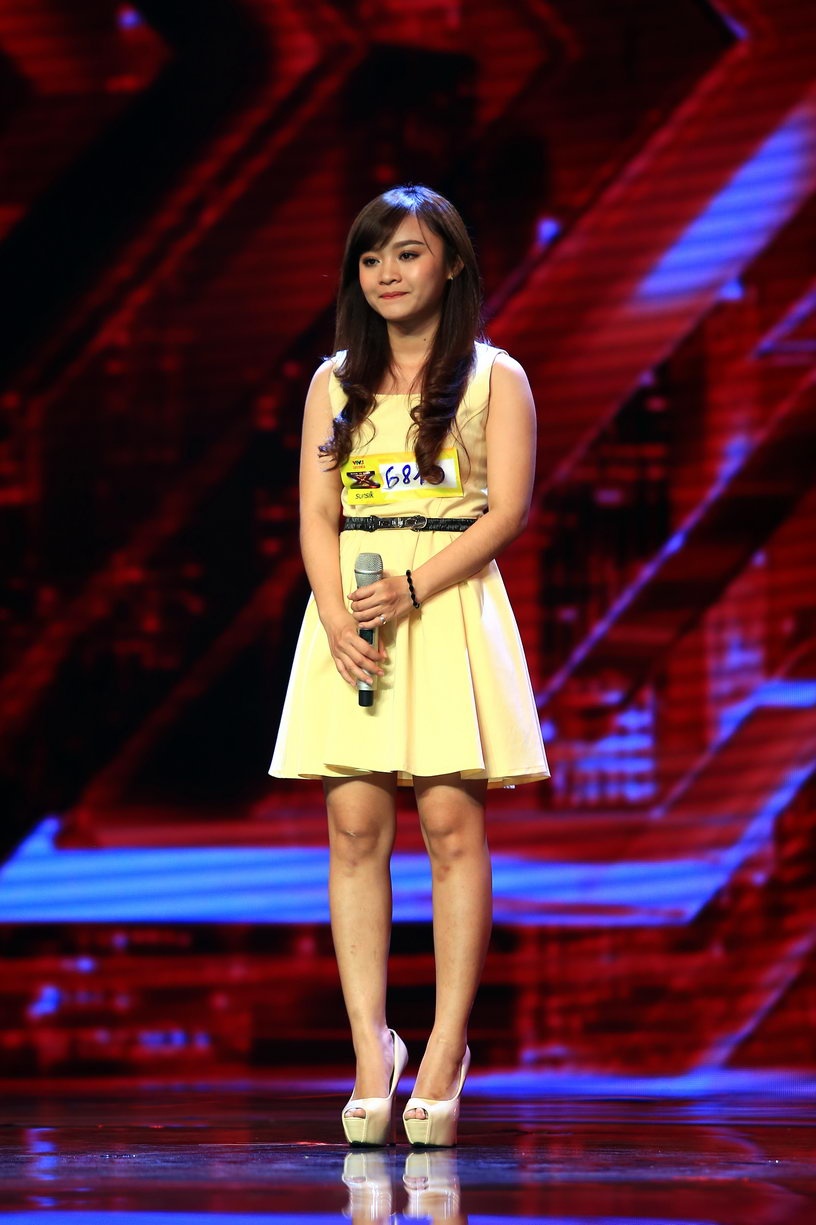 Nữ ca sĩ Bức thư tình thứ hai cũng đồng tình với Hà Hồ. “Kỹ thuật thanh nhạc đôi khi là con dao 2 lưỡi. Nốt cao của em khiến người nghe bị chói. Hát cao không nghĩa là hát hay. Tôi không cảm nhận được khi nhìn tổng thể. Khi hát nhạc trữ tình phải mượt như sợi tơ”, Hồ Quỳnh Hương nghiêm khắc. Dương Khắc Linh cũng không có ý định tìm người như Hà Thị My vì không có cái riêng. “Với ca sĩ, nhắm mắt lại cũng biết ai đang hát, riêng em lại bị lẫn lộn”, anh giải thích thêm. Tuy nhiên, cả anh và Đàm Vĩnh Hưng, Hồ Ngọc Hà đều đồng ý cho nữ thí sinh cơ hội, riêng giám khảo còn lại lại lần lựa và đắn đo. Hương Hồ không muốn mình cảm tính, cô yêu cầu thí sinh hát thêm lần nữa mới quyết định đồng ý.