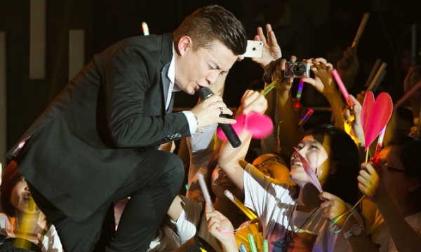 Liveshow Lam Truong chua lam khan gia da them hinh anh