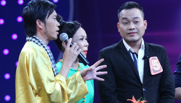 Xem lai phan bieu dien cua Khanh Binh trong Nguoi bi an. hinh anh