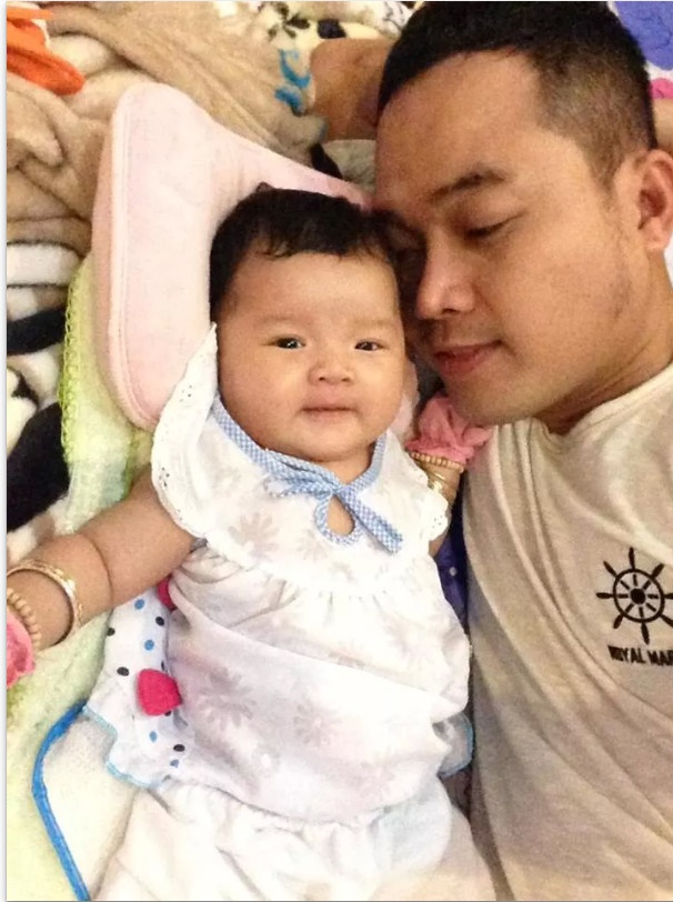 Khánh Bình khoe ảnh công chúa nhỏ trên trang cá nhân.