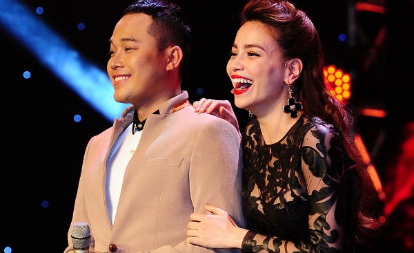 Khanh Binh hat Song que giong nam va nu hinh anh