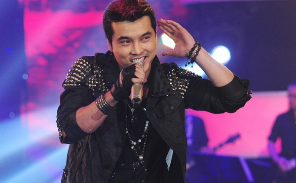 Ung Hoang Phuc bi che khi hat Tha rang nhu the hinh anh