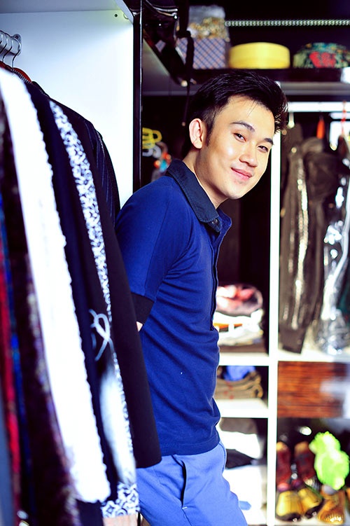 Dương Triệu Vũ từng hoạt động văn nghệ tích cực trong cộng đồng người Việt tại hải ngoại, nhưng khi mới về Việt Nam anh gần như phải gây dựng lại từ đầu. Khi ấy, Đàm Vĩnh Hưng đã dành riêng cho anh một căn phòng ấm áp tại trụ sở công ty, và Dương Triệu Vũ đã ở đó khoảng hơn một năm.